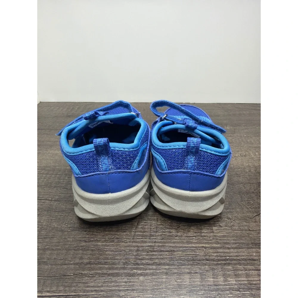 OshKosh Sandals Boys 10 Blue Mesh Closed Toe Athletic Water Sport EUC